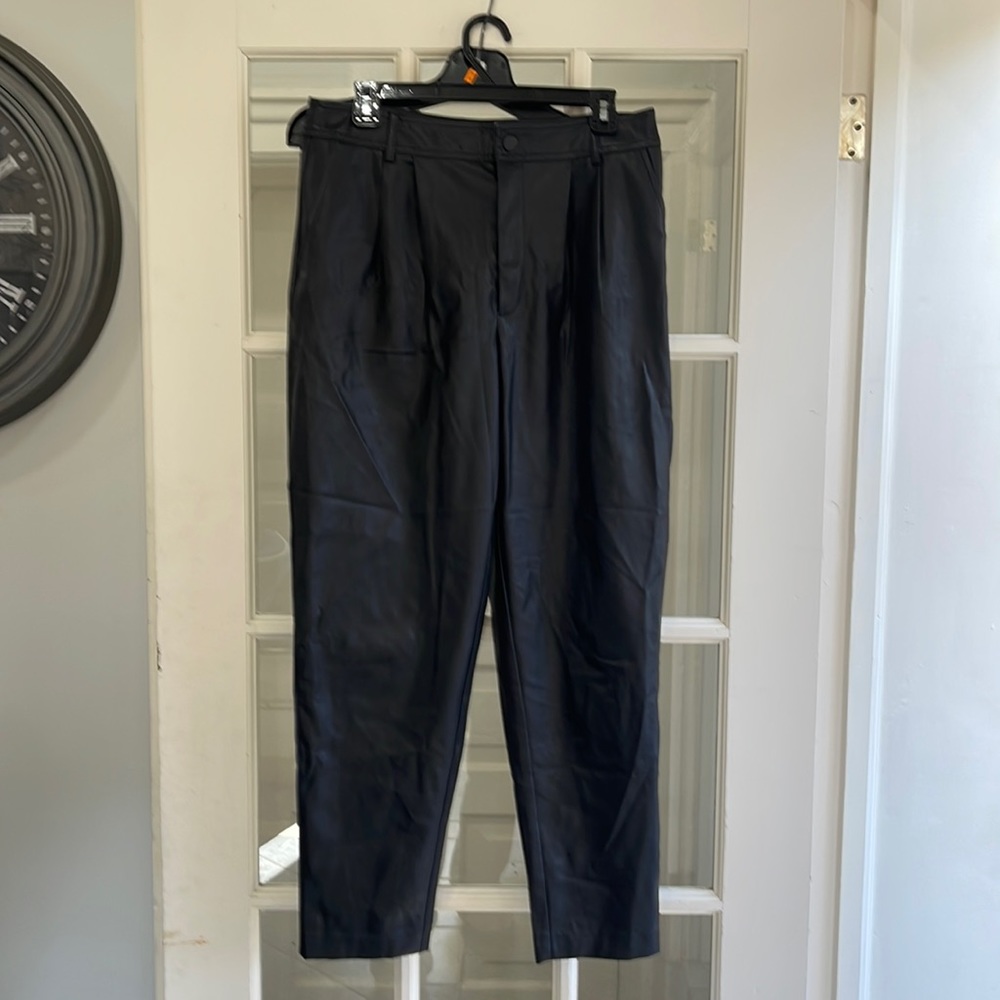 Mango Women's Faux Leather Pants 8 Strsight LG Goth Chic Corpcore Classic